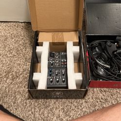Mackie Mixer