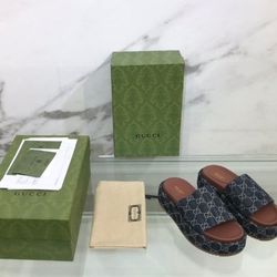 Classic Muffin Slippers