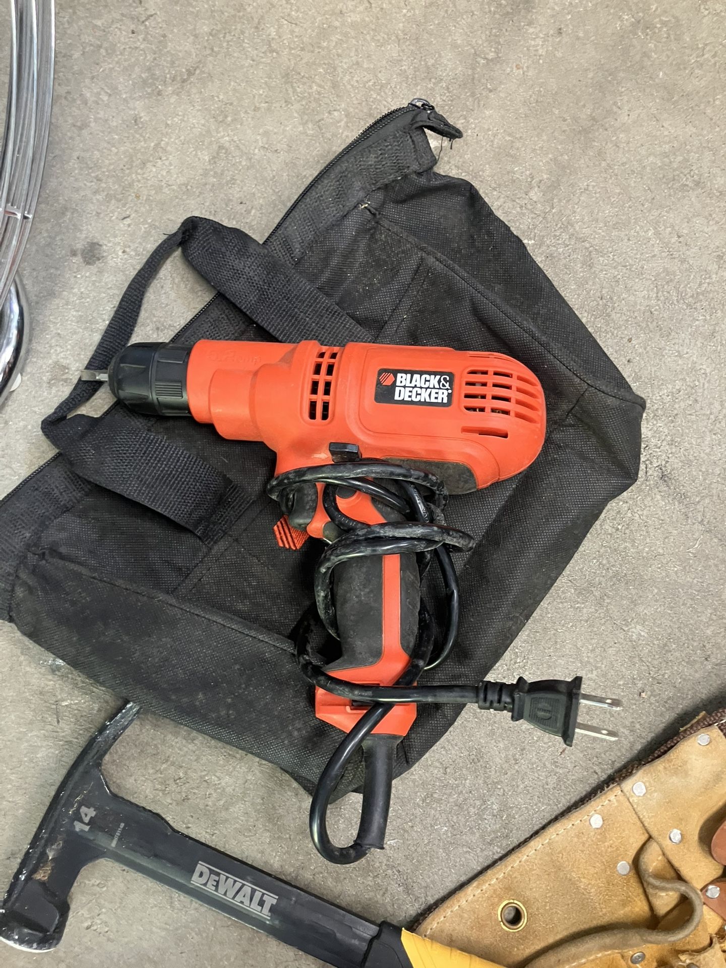 Black & Decker Electric Drill