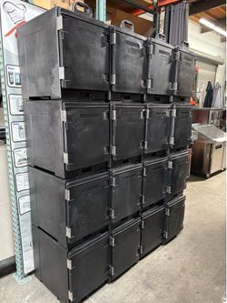 Hot or cold holding food boxes pearington Cambro style nsf front load 4-6 hours holding transport mobile pan carrier $165 each