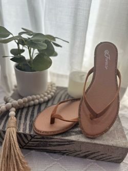 TAN SANDALS