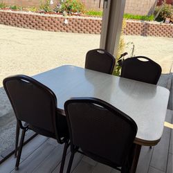 Beautiful Vintage set Dinning table and Chairs.
