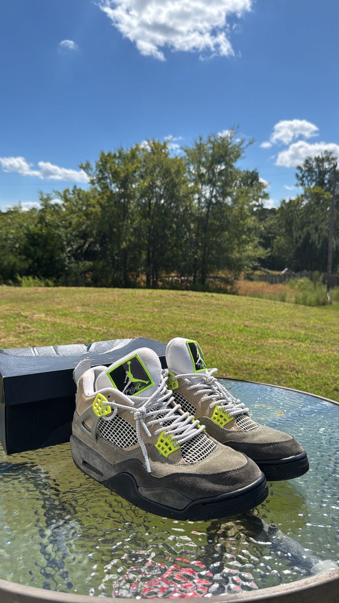 Jordan 4 Retro SE “ Neon 95”
