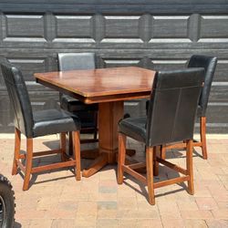 Dining Table & 4 Chairs