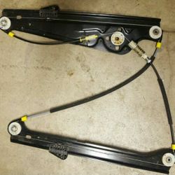 745 BMW PASSENGER SIDE WINDOW REGULATOR BRAND NEW $35 OBO