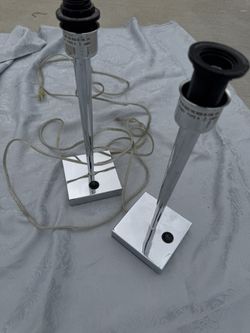 2 Lamps