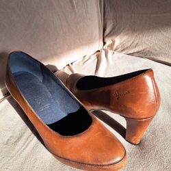 Leather Dorking Heels Made In Spain 