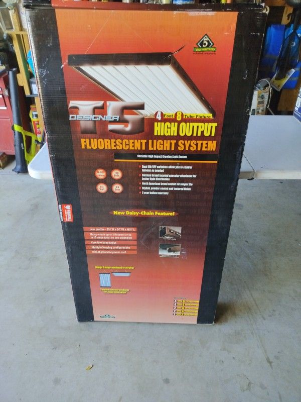 Hydrofarm T5 Grow Light