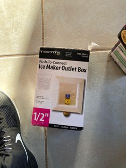 Outlet box ice maker