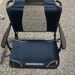 Stadium chairs deluxe 2