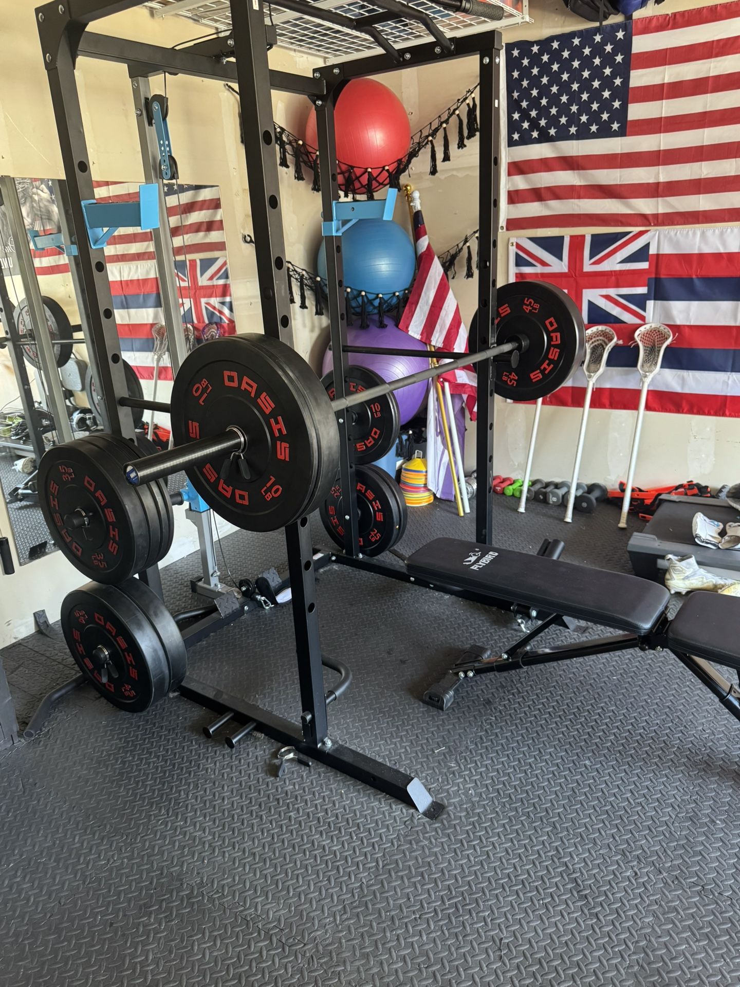Squat Rack And Weight Bench 