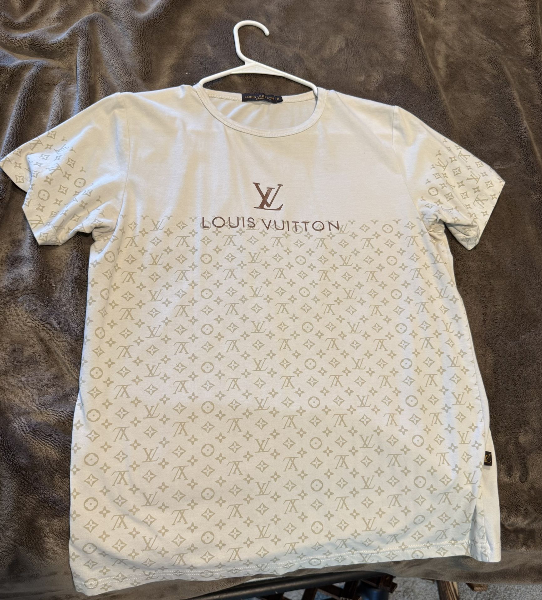 Men’s LV Logo Shirt (Negotiable Price)