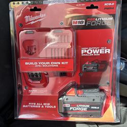 Milwaukee M18 Forge 8.0 Baterry and Rapid Charger