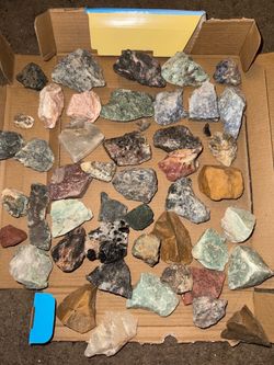 20.3lbs Mixed Raw And Tumbled stones