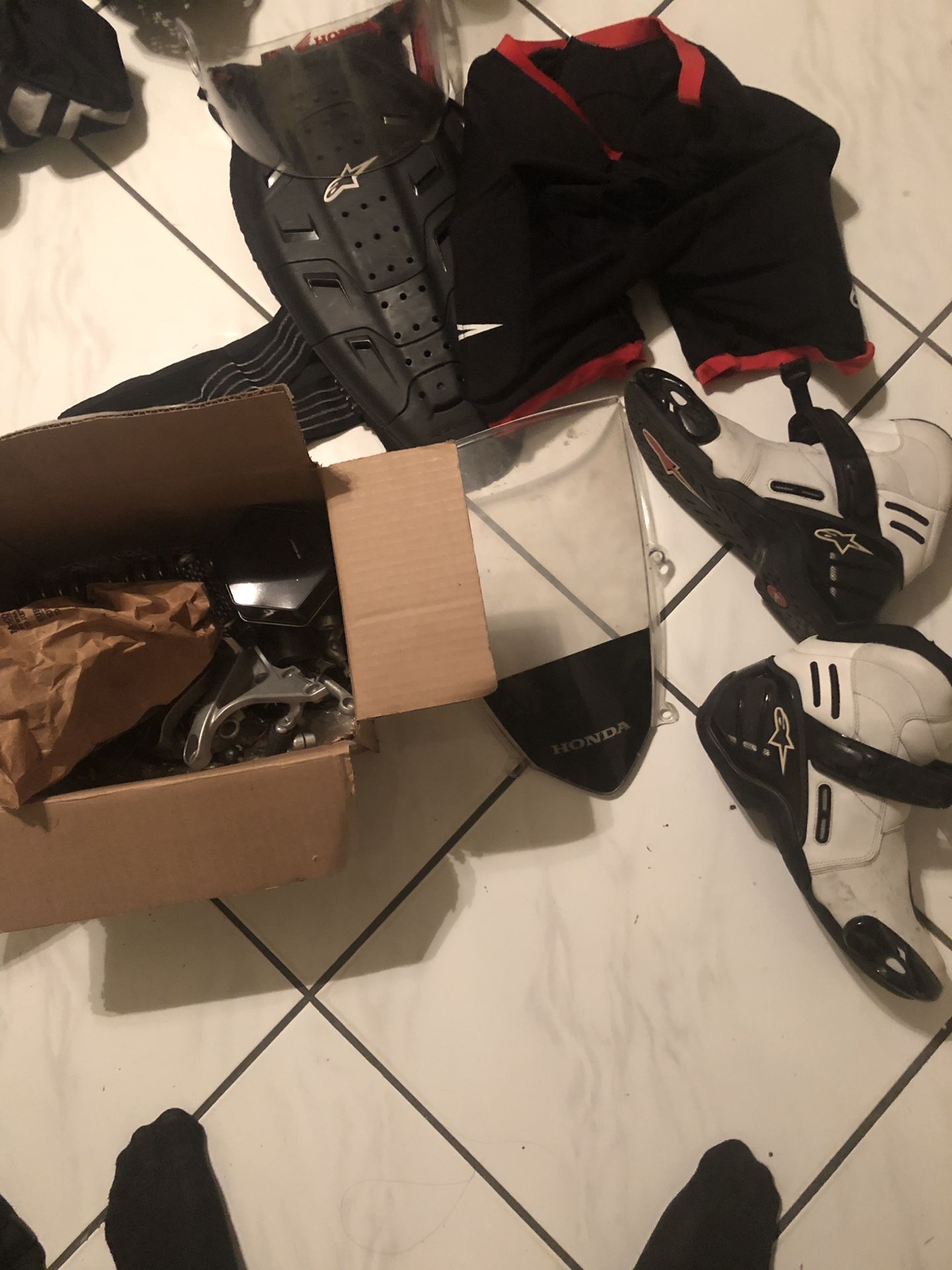 Motorcycle riding gear and some Honda cbr 600 parts