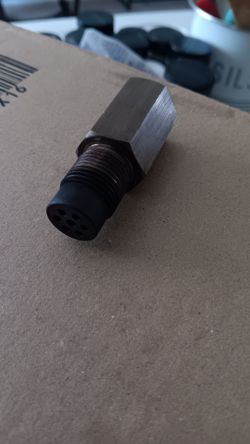 Check engine light 02 sensor adapter spacer. M18x1.5 thread.