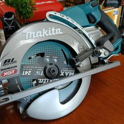 Makita New 71/4” Circular Saw 40v XGT Nuevo. No Battery