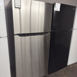 BRAND NEW REFRIGERATORS  SAME DAY DELIVERY AVAILABLE WE FINANCE DIFFERENT PRICES 