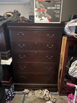 Full size bed room set - Complete set -