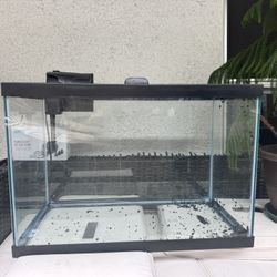 20 gallon barely-used aquarium