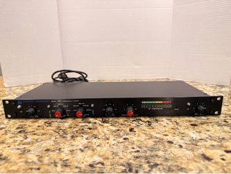 Audioarts Engineering Model 1200 compressor-limiter-deesser TESTED