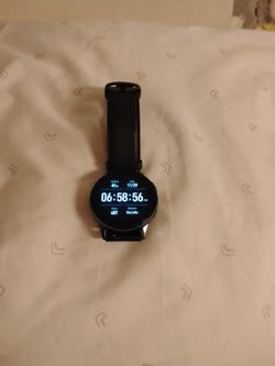 Samsung Galaxy Watch 2 W/Charger $30