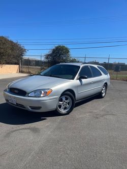 2005 Ford Taurus