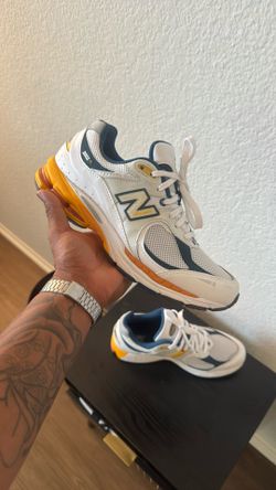 New Balance 2002R