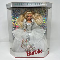 1989 Barbie Happy Holidays Special Edition