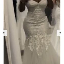 New With Tags Allure Bridal Gown 