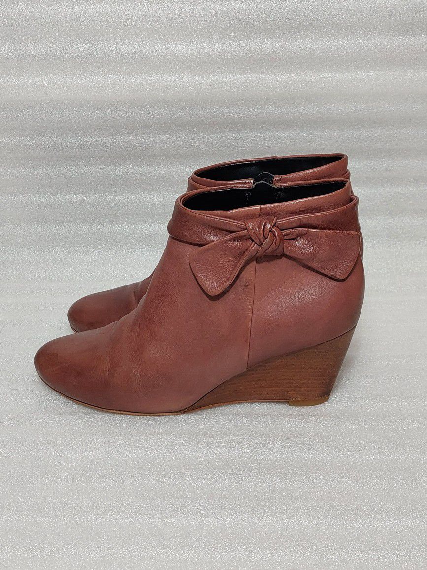 ECCO boots. Size 8.5 women's shoes. Brown. Wedge heels