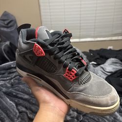 Jordan 4