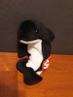 Waves the Whale retired 1996 beanie baby