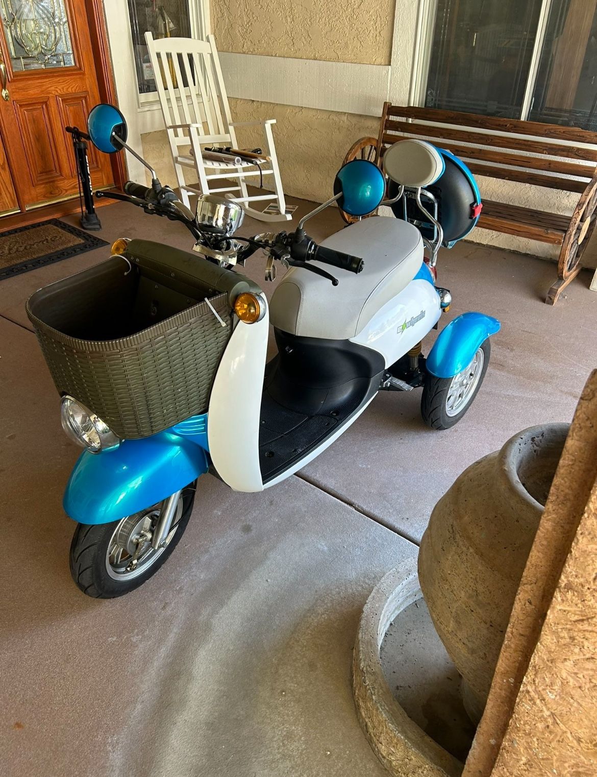 EWheels EW-11 Euro Style 3-Wheel Mobility Scooter