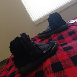 Adidas/ Yeezy Boosts 750/black/size 11mens