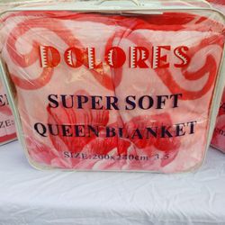 *Great chrismas present***Limited supply**Dolores super soft queen blanket