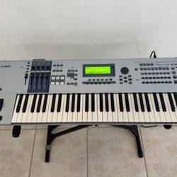 Yamaha MOTIF ES6