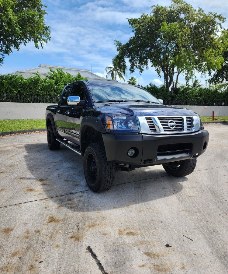 Nissan Titan