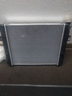 Toyota Radiator TY1 6 4 1 0 - 1 3 0 0 0 - 7 1 Aluminum Raditator