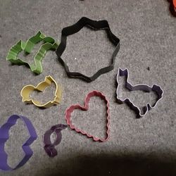 Metal Cookie Cutters (7pc)
