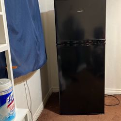 Hotpoint Refrigerator 