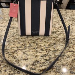 Brand New Kate Spade Crossover 