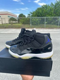 Space Jams 11s Size 9.5