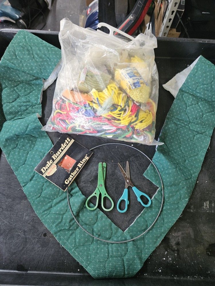 Arts And Crafts Stuff String And Christmas Ornaments