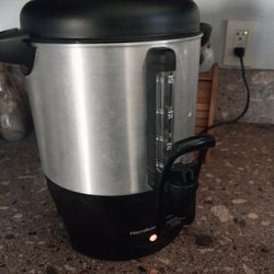 HAMILTON BEACH COFFEE MAKER 40 CUP IN EXCELLENT WORKING CONDITION 