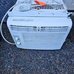 5000 Btu Window A/C Unit