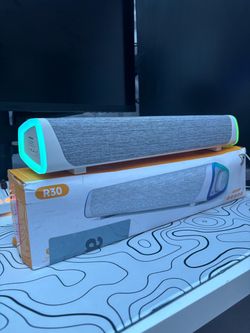 š R30 RGB Computer Speakers