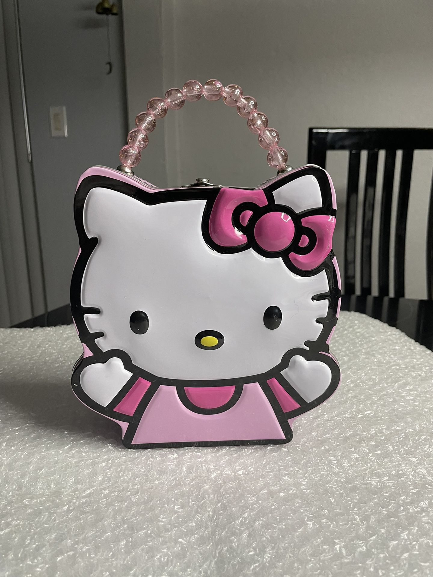 Hello Kitty Beaded Purse lunch Box
