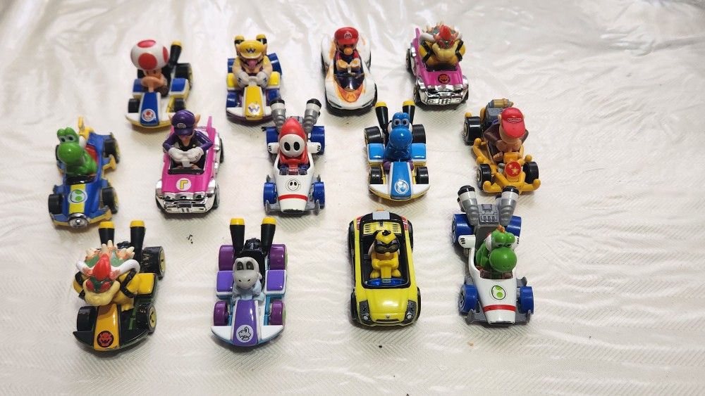 Nintendo Figures Hot Wheels Karts