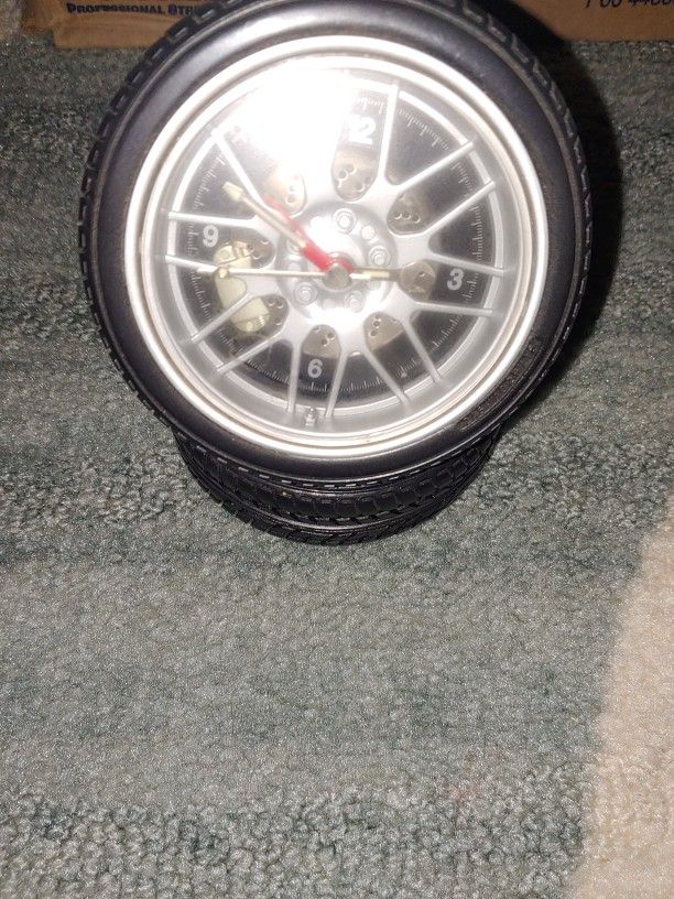 Clock, Tire/Wheel Design